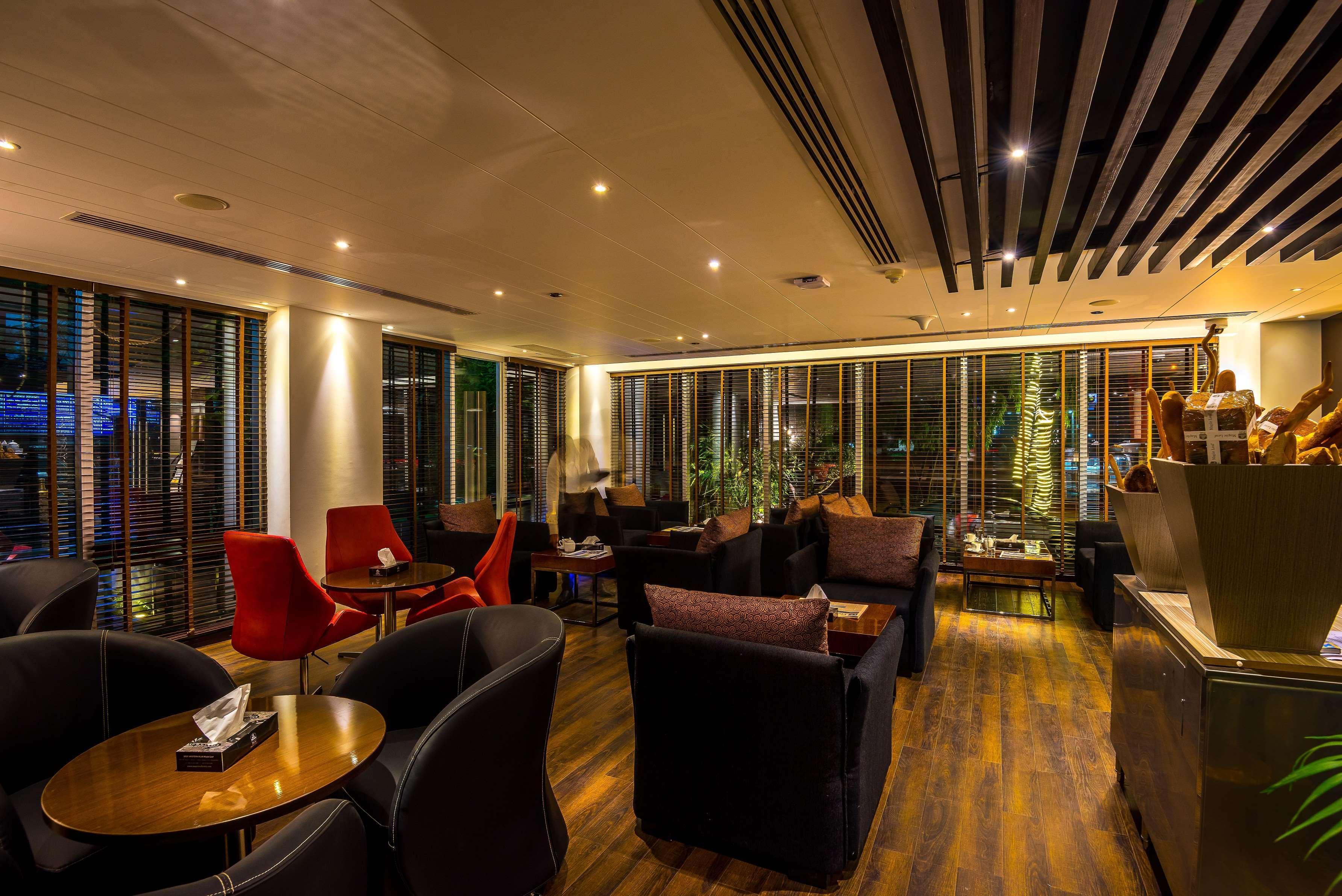 Best Western Plus Maple Leaf Дакка Экстерьер фото