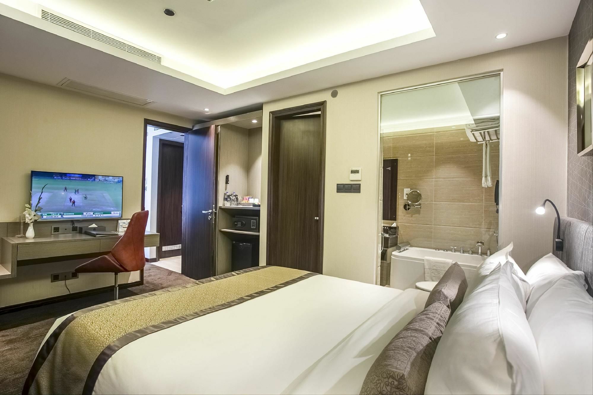 Best Western Plus Maple Leaf Дакка Экстерьер фото